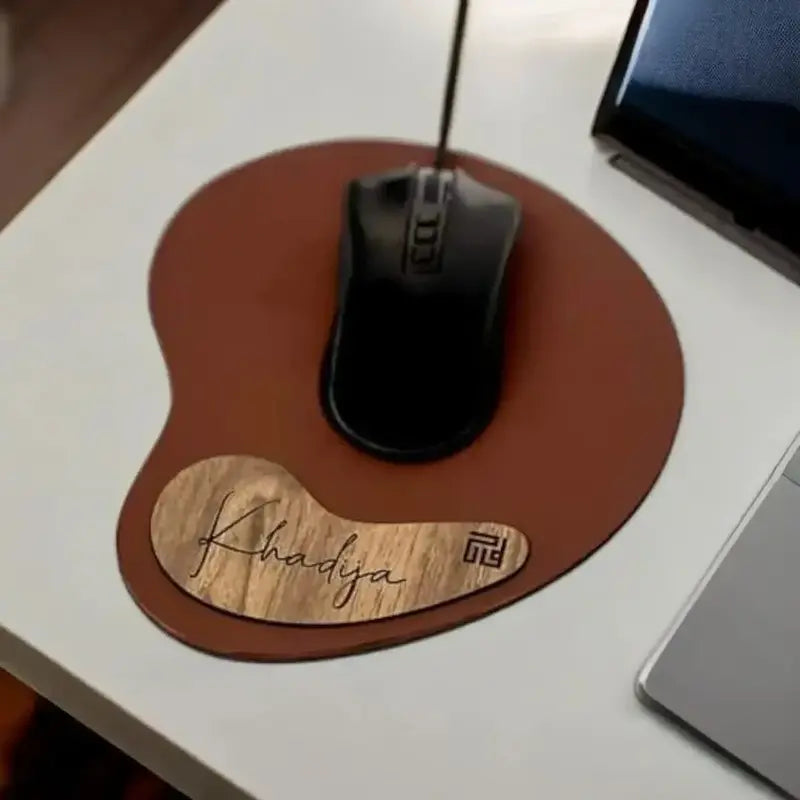 Tapis de souris personnalisé (avec plaque en bois)
