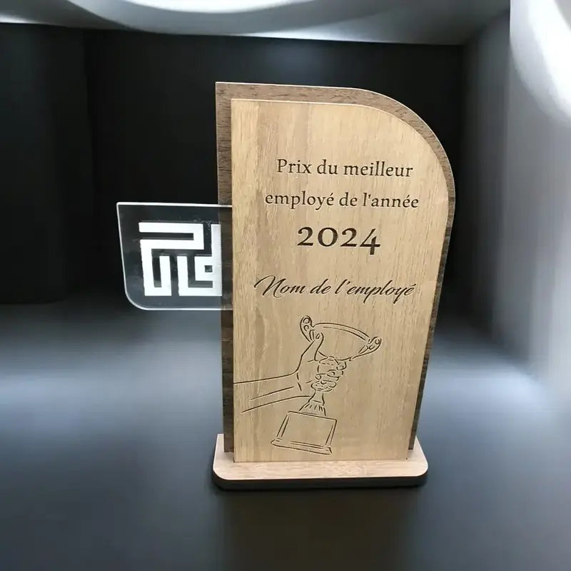 Trophée en bois personnalisé (sur mesure)